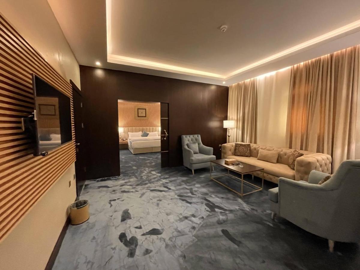 Crystal Blue Hotel 라빅 외부 사진