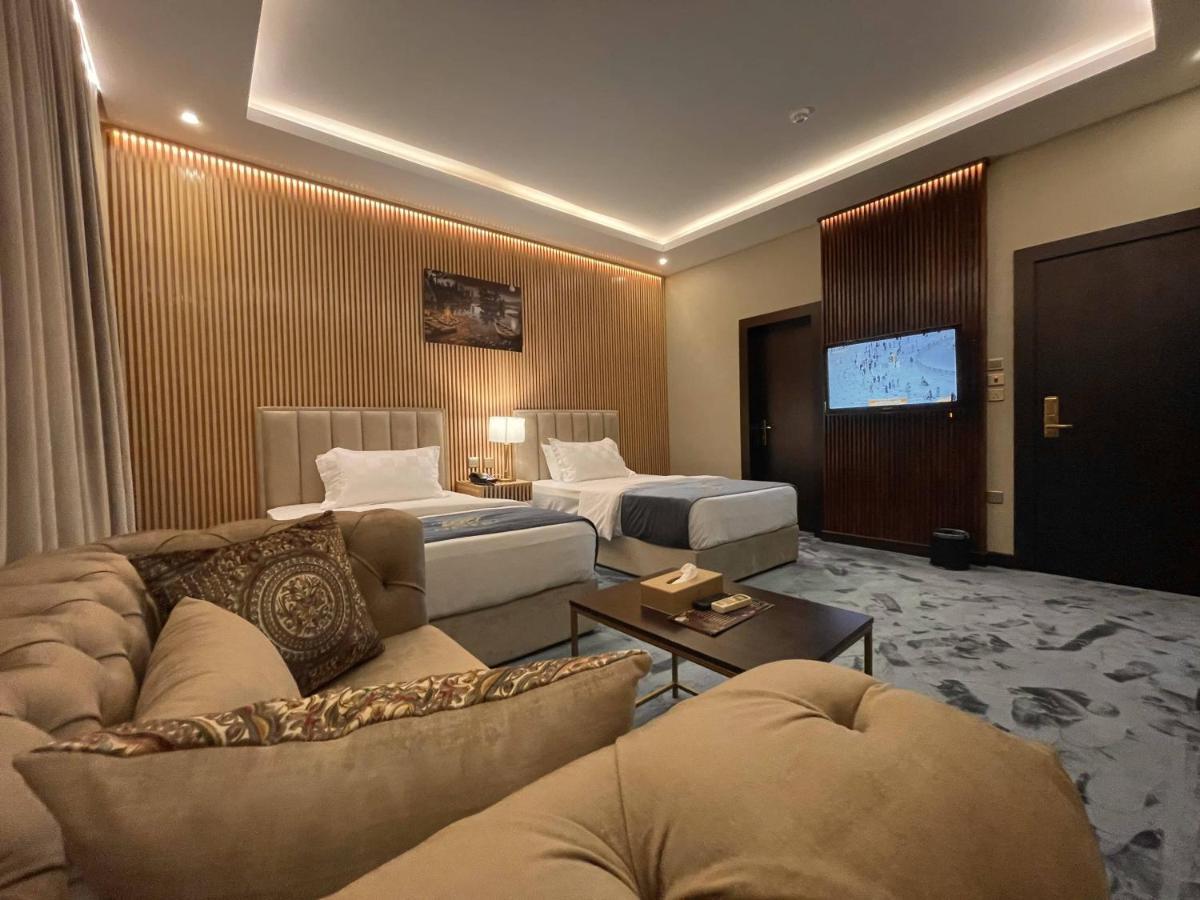 Crystal Blue Hotel 라빅 외부 사진