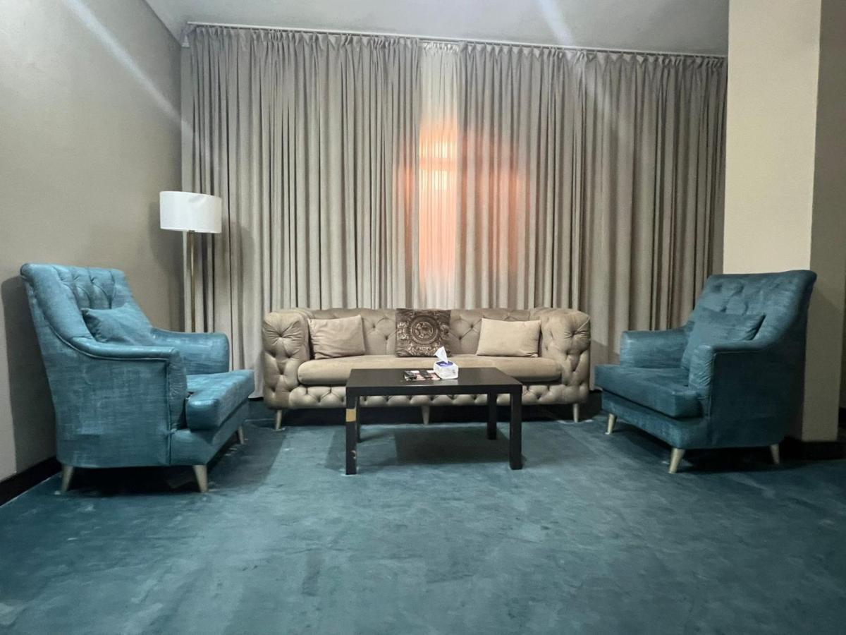 Crystal Blue Hotel 라빅 외부 사진